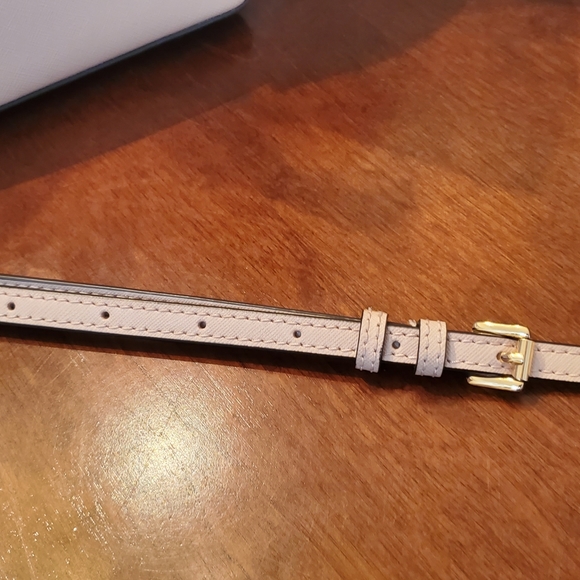 Michael Kors Jet Set Dome and wristlet - Picture 3 of 7